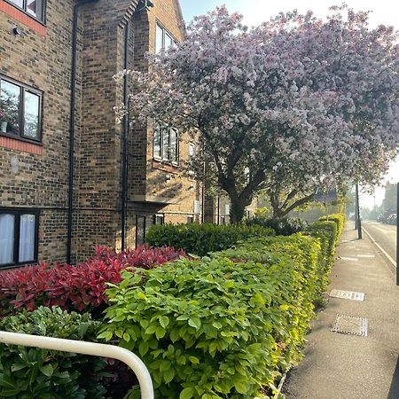 Grundy House Apartment Uxbridge Luaran gambar