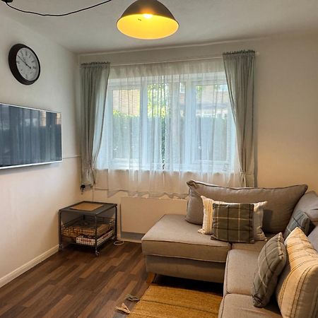 Grundy House Apartment Uxbridge Luaran gambar